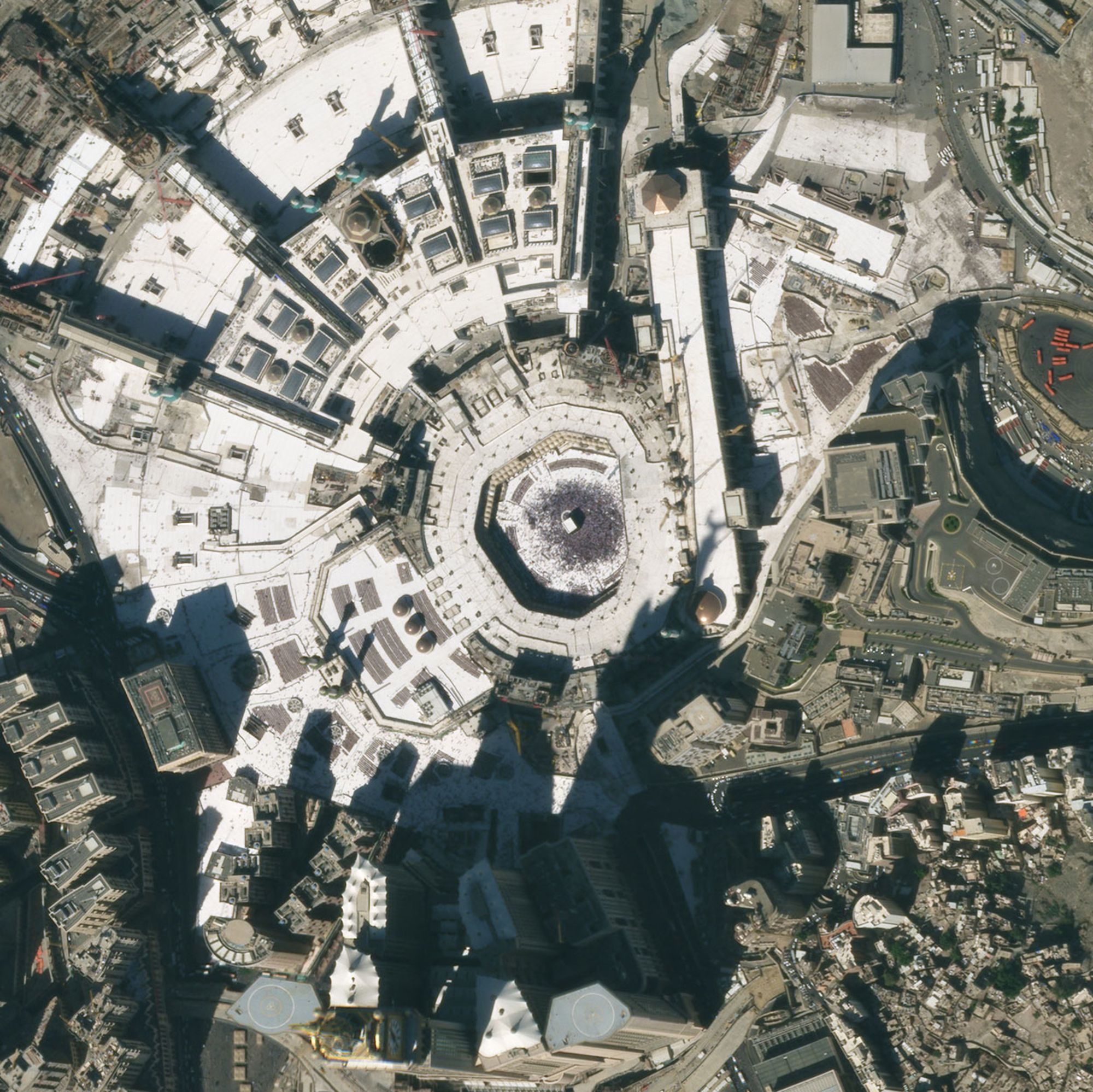 See this series of aerial photos to see how the world has changed dramatically because of COVID-19 Picture 3