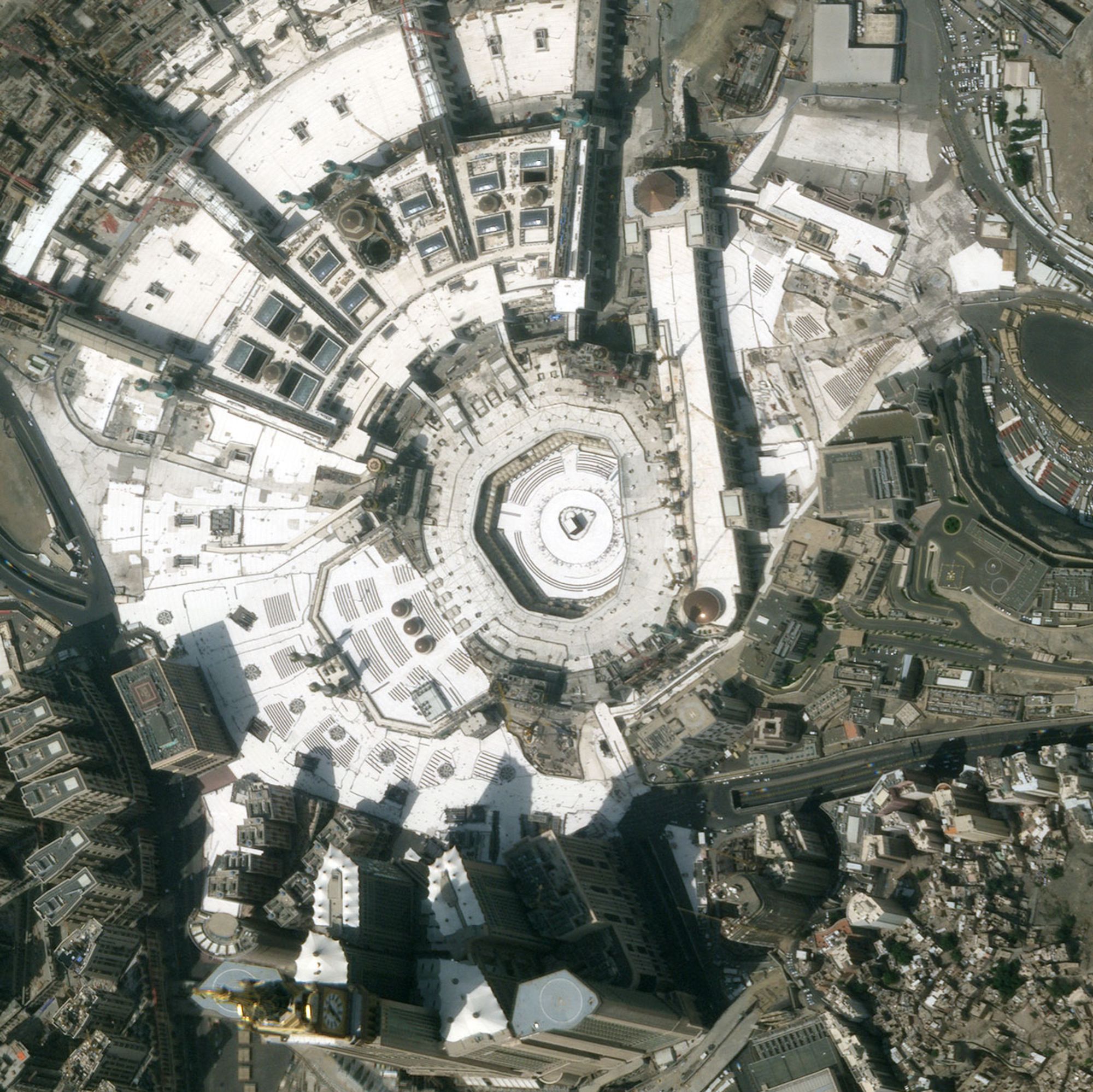 See this series of aerial photos to see how the world has changed dramatically because of COVID-19 Picture 4