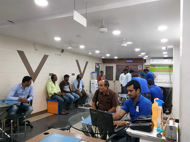 Select the location of the printer in the office Picture 3