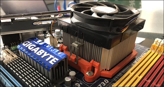 Self-assembling computers, build desktops (P2): Assembling hardware Picture 18