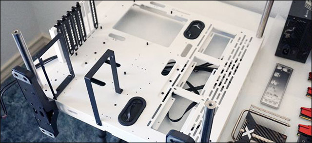 Self-assembling computers, build desktops (P2): Assembling hardware Picture 3