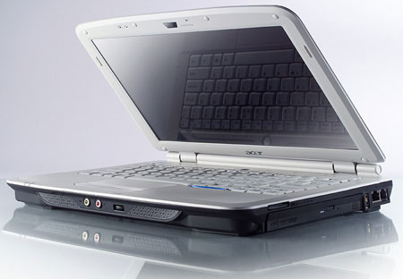 Selling laptop in August 2 Picture 2