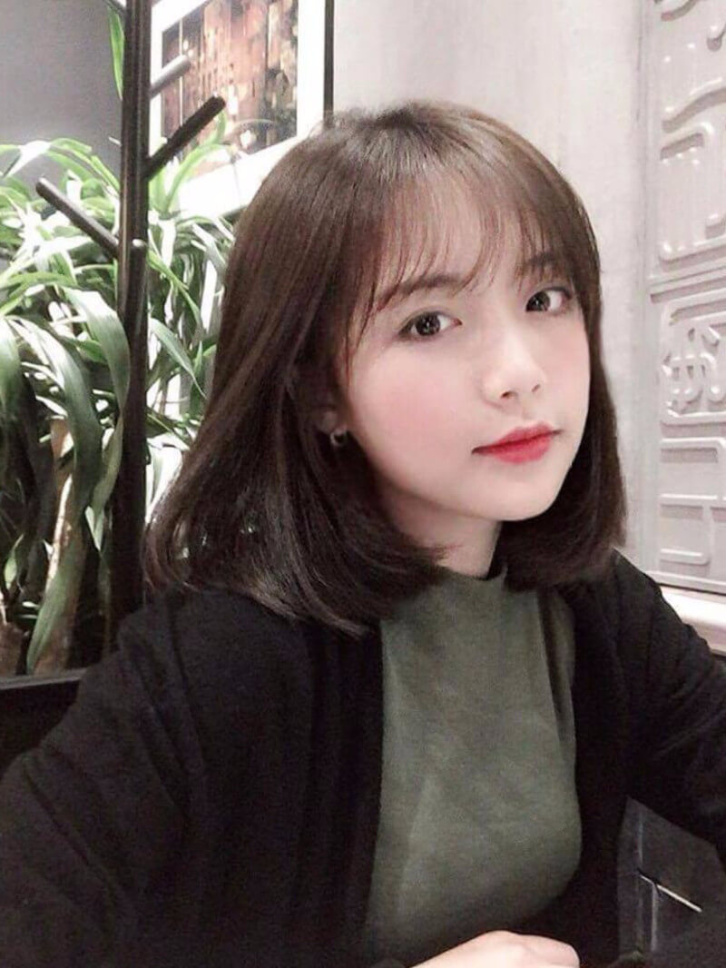 Short hairstyles for the best round face in 2020 Picture 40