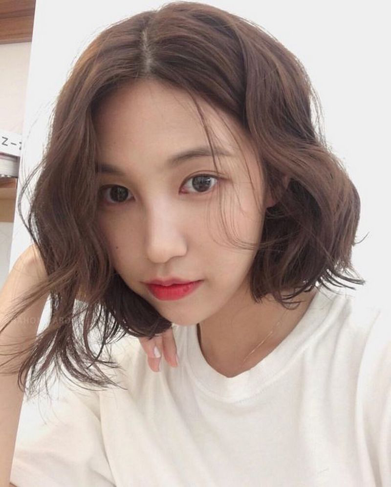 Short hairstyles for the best round face in 2020 Picture 43