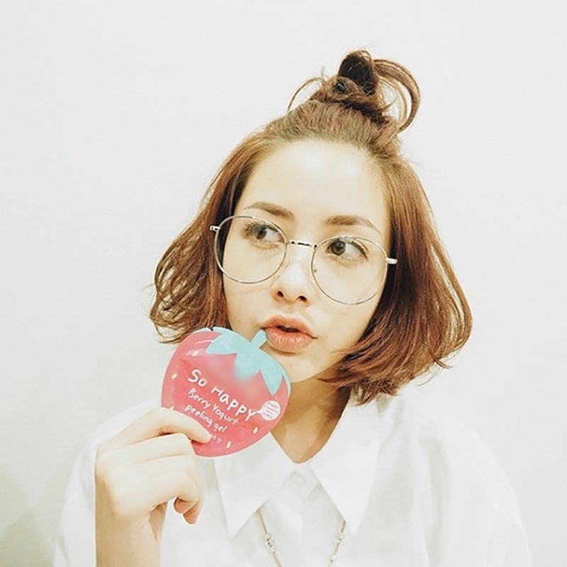 Short hairstyles for the best round face in 2020 Picture 45