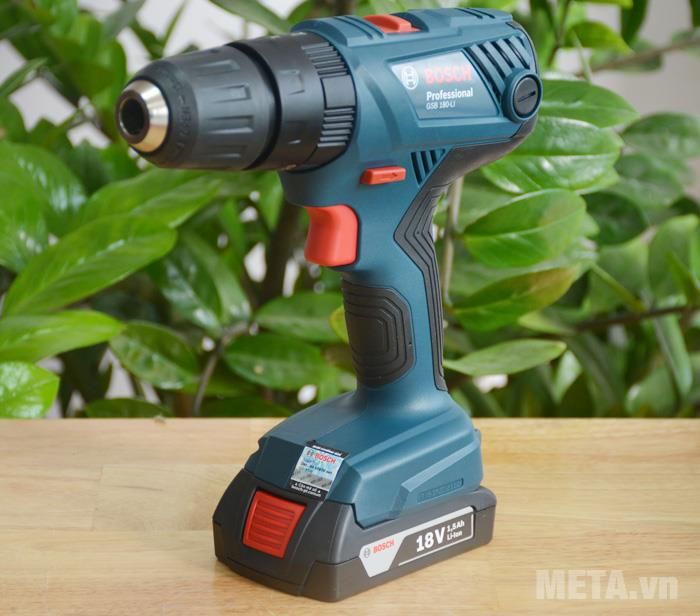 Should a battery drill be used with a hammer mode? Picture 4