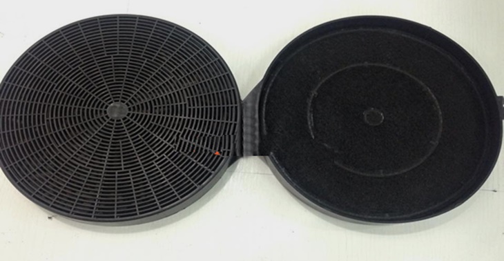 Should I change the activated carbon of the hood? Picture 3