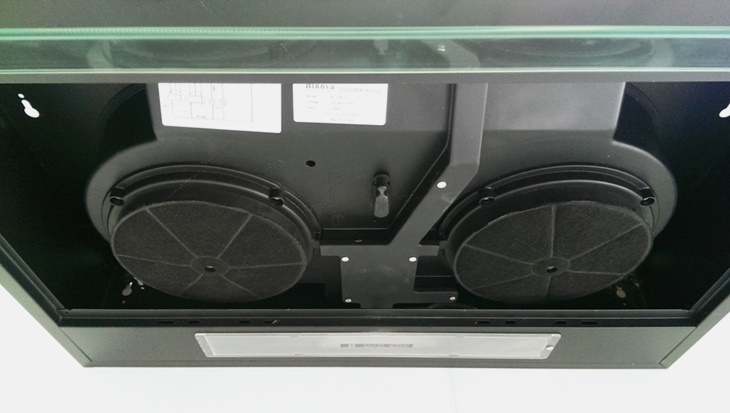 Should I change the activated carbon of the hood? Picture 4