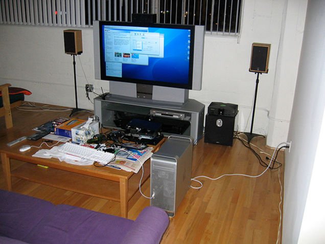 Should I use HDTV instead of a computer monitor? Picture 2