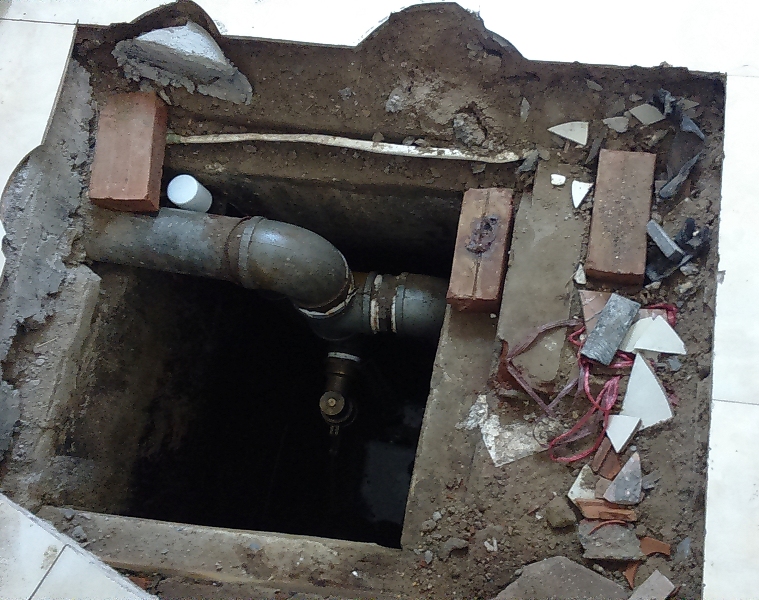 Should underground water tanks be built in the house? Picture 2