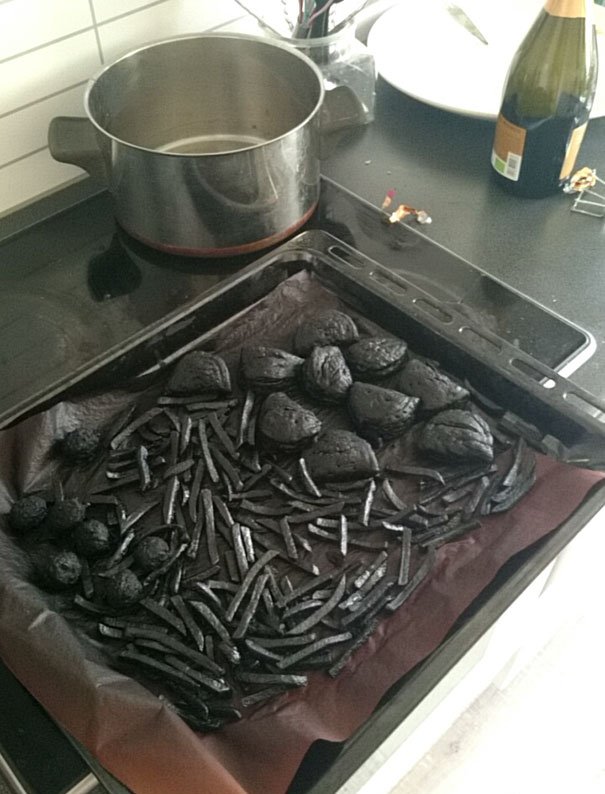 Smiling leaning with 20+ images of 'kitchen disaster' beyond 'imagination' Picture 17