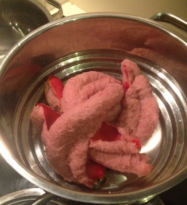 Smiling leaning with 20+ images of 'kitchen disaster' beyond 'imagination' Picture 35