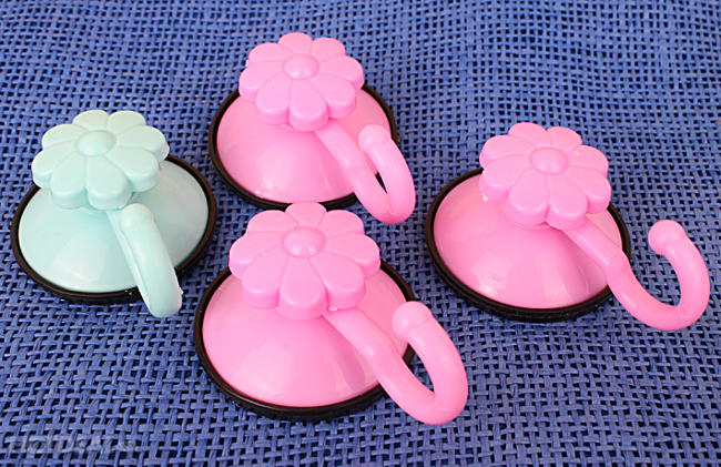 Some tips to help wall stickers do not peel off Picture 3