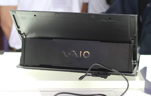 Sony out of three Vaio touch laptops in Vietnam Picture 6