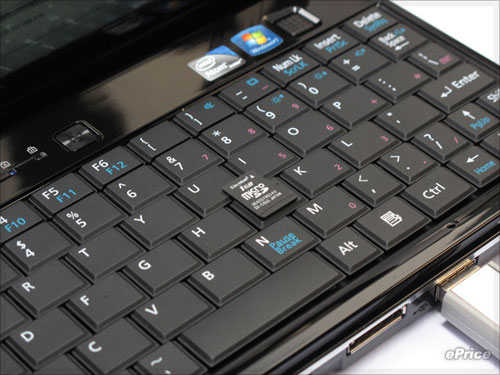 Sony Vaio P rival from Fujitsu Picture 8