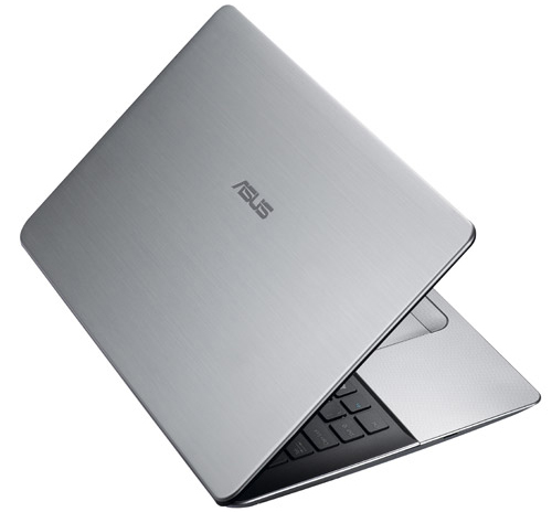 Sophisticated Asus couple in Vietnam Picture 3