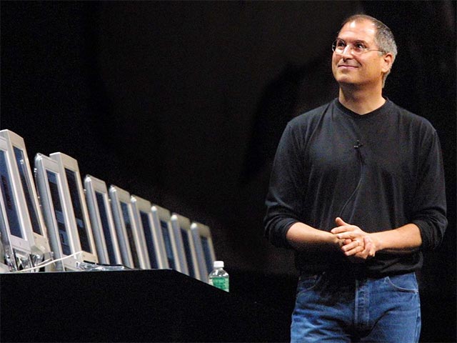 Steve Jobs and eight words of 'thunder' have come true in the technology world Picture 8