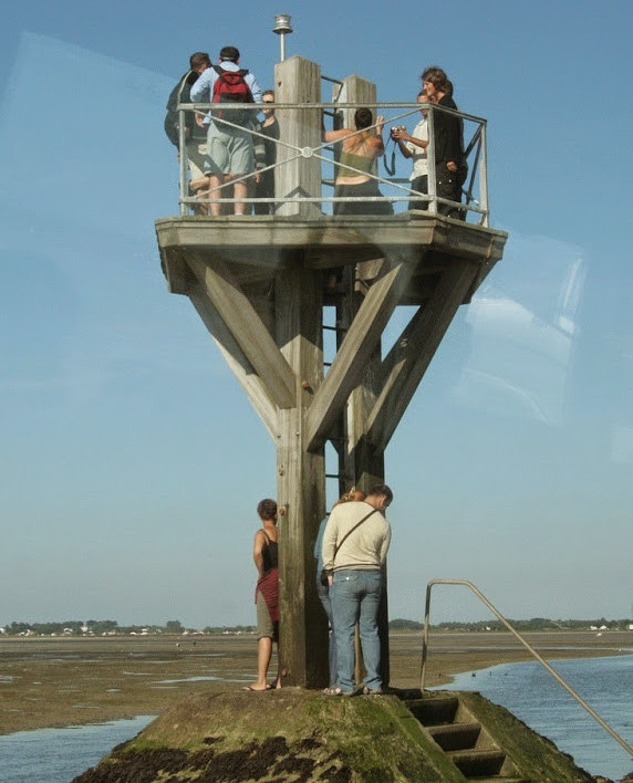 Strangely the road disappears twice a day on the Atlantic coast Picture 5