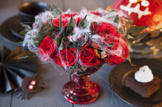 Suggest an impressive decoration for Halloween Picture 9