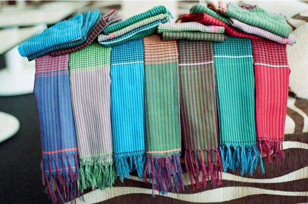 Suggest ways to choose meaningful gifts for teachers on November 20 Picture 5