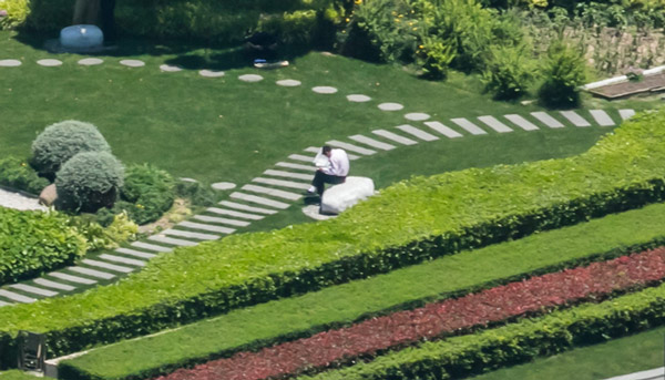 Super giant photo taking a panoramic view of Shanghai city, the highest resolution in Asia, zooming in the face of pedestrians Picture 7