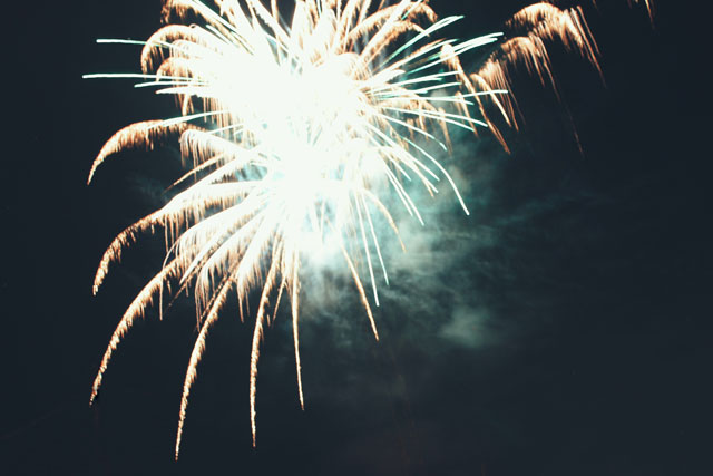 Synthesis of wallpaper, beautiful fireworks photos in the new year Picture 10