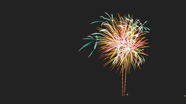 Synthesis of wallpaper, beautiful fireworks photos in the new year Picture 21