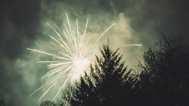 Synthesis of wallpaper, beautiful fireworks photos in the new year Picture 9