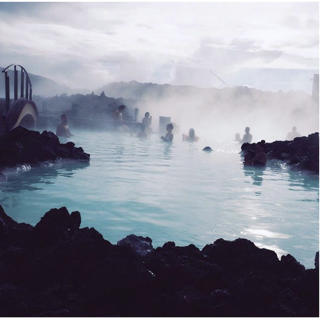 Take a look at the same location, how the two pictures were taken by different professional and amateur photographers! Picture 10