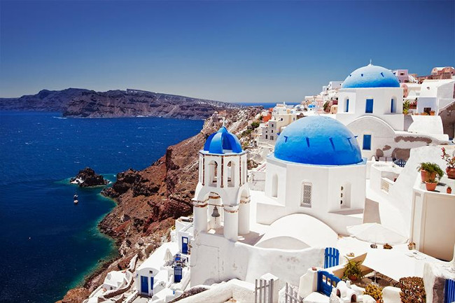 Take a look at the same location, how the two pictures were taken by different professional and amateur photographers! Picture 12