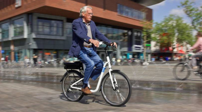 Testing electronic bikes for the elderly Picture 1