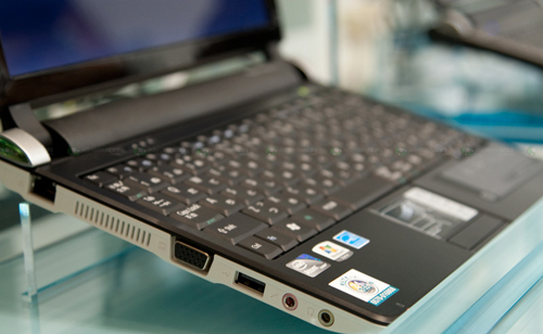 The Acer Aspire One is a netbook running Windows 7 Picture 5