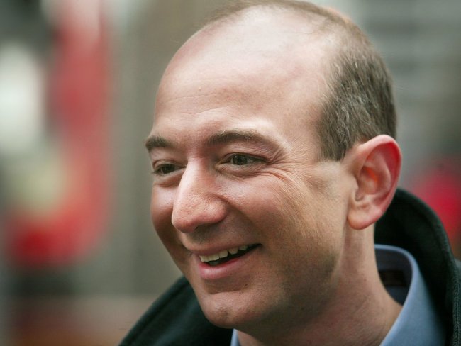 The Amazing Life of Amazon CEO Jeff Bezos, who has just been Bill Gates' richest usurper in the world Picture 20