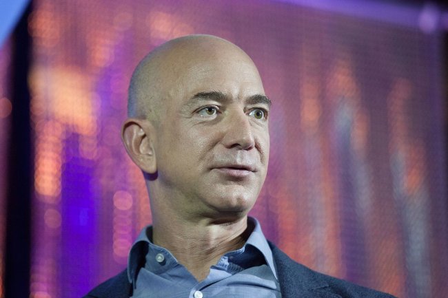 The Amazing Life of Amazon CEO Jeff Bezos, who has just been Bill Gates' richest usurper in the world Picture 27