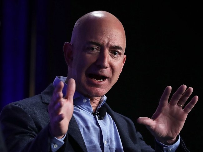 The Amazing Life of Amazon CEO Jeff Bezos, who has just been Bill Gates' richest usurper in the world Picture 36