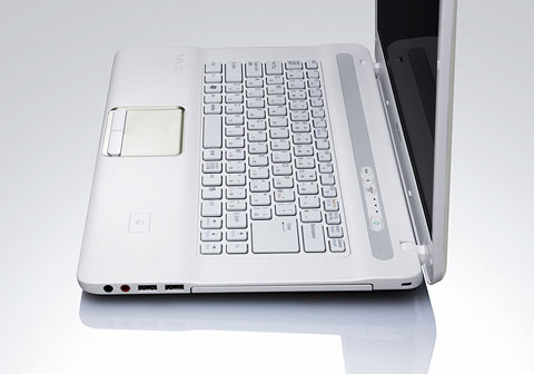 The beauty of the new Sony Vaio NW Picture 5