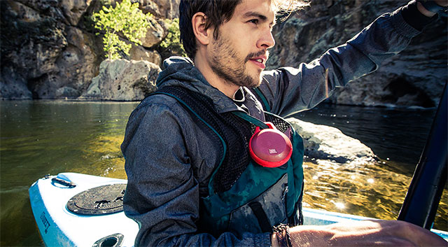 The best models of Bluetooth speakers in the price segment below 1 million VND Picture 2