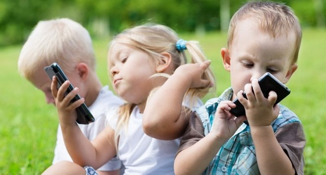 The best way for kids to stop using the phone Picture 3