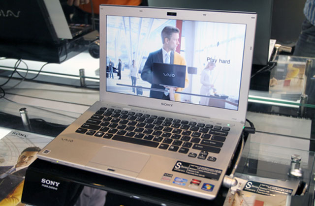 The class of Vaio S 2011 businessman Picture 2