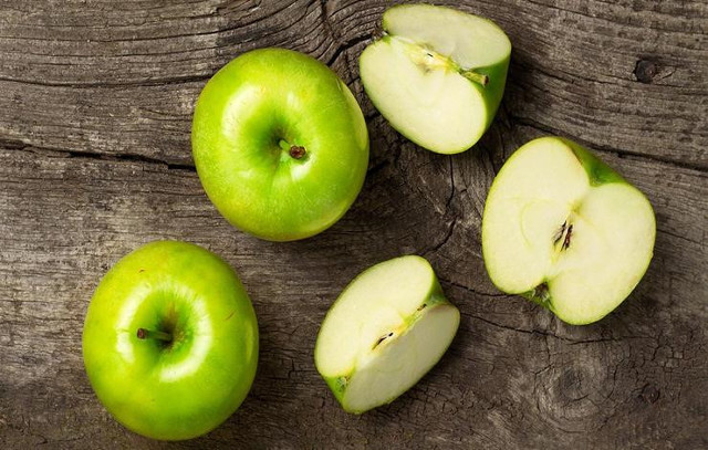 The custom of welcoming unique New Year in the world Picture 2