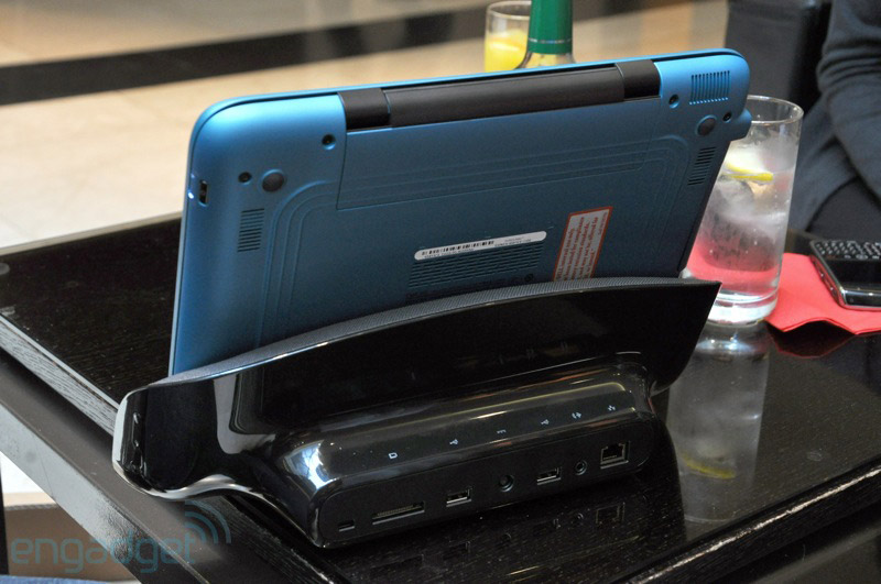 The Dell Inspiron Duo will debut early December Picture 5