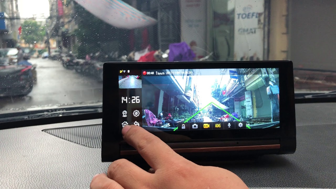 The easiest way to review the dashcam Picture 2