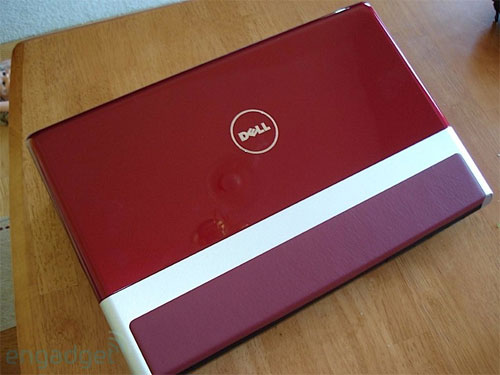The Eee PC is brilliantly red Picture 5