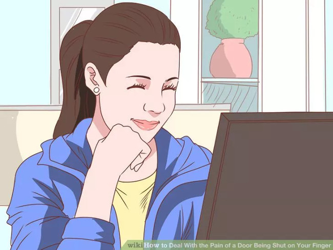 The first aid steps in time when the hand jammed into the door gap Picture 5