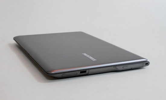 The first Ivy Bridge Ultrabook of Samsung in Vietnam Picture 3