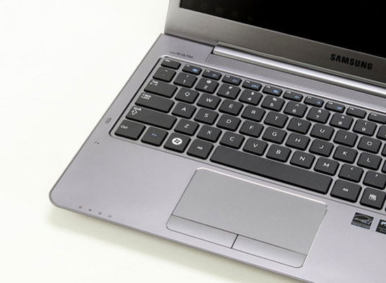 The first Ivy Bridge Ultrabook of Samsung in Vietnam Picture 6