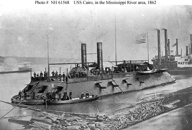 The first US warship was sunk by a 19-liter glass vase Picture 2