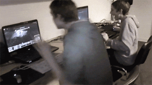 The hot moments of the gamers' team are so hot that you can't help laughing Picture 11