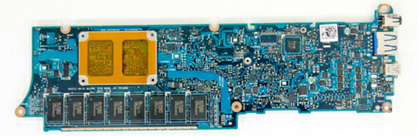 The inside of the Zenbook Prime is 11.6 inches Picture 8