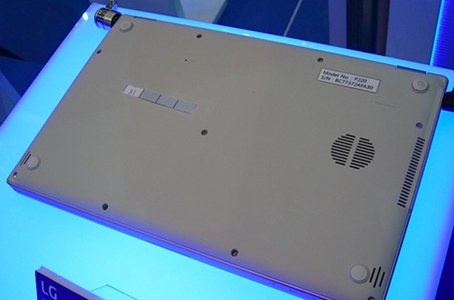 The laptop is similar to LG's MacBook Pro at Computex 2011 Picture 9